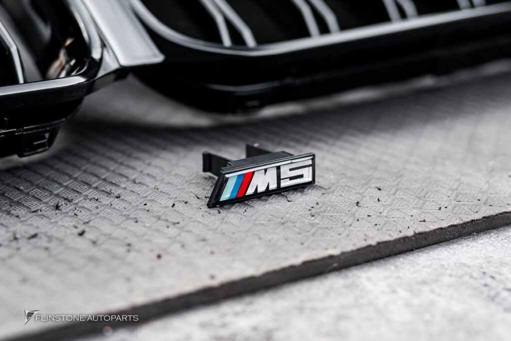 BMW G30 – F90 2024+ F90 M5 GLossy Black Front Grille