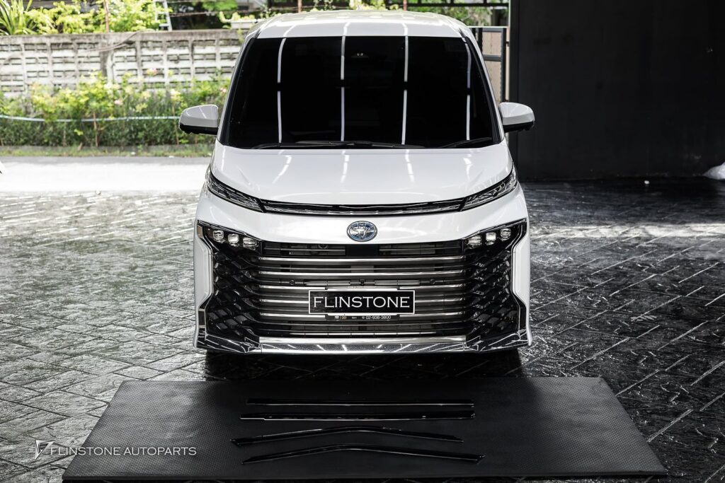 คิ้วกันสาดสำหรับ TOYOTA Voxy