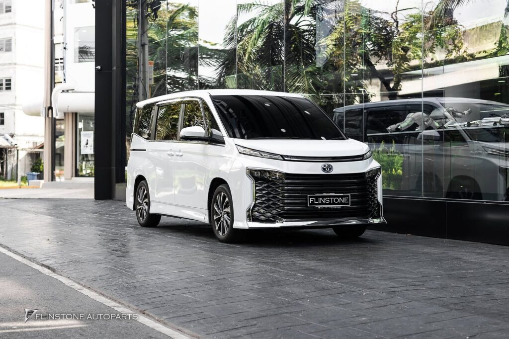 คิ้วกันสาดสำหรับ TOYOTA Voxy
