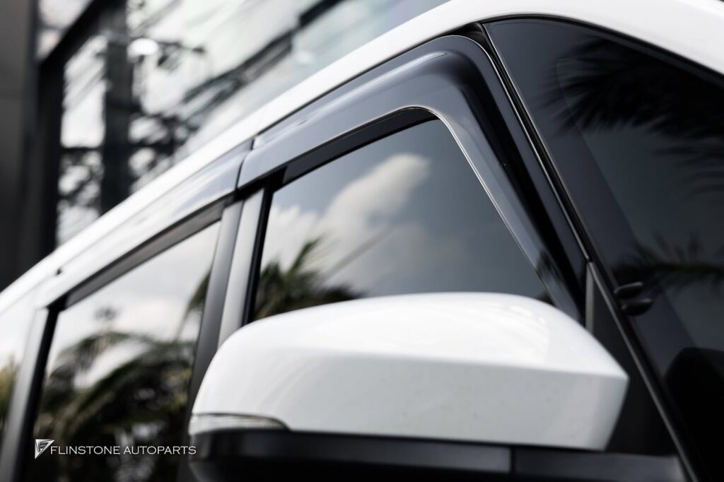 คิ้วกันสาดสำหรับ TOYOTA Voxy