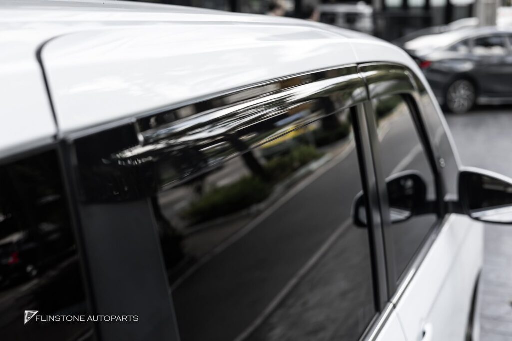 คิ้วกันสาดสำหรับ TOYOTA Voxy