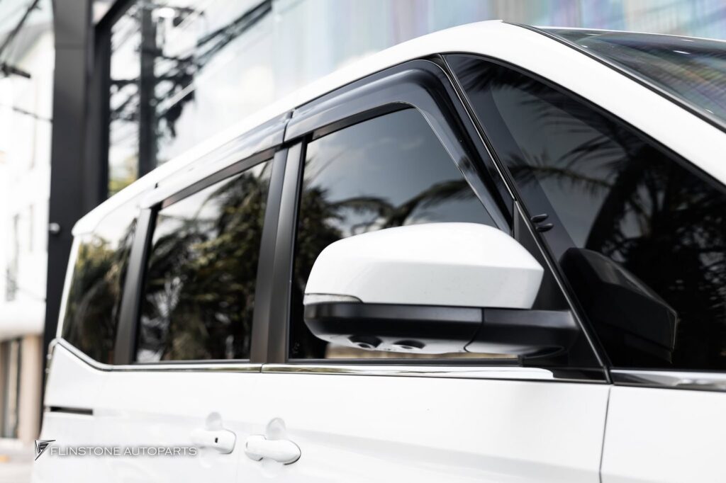 คิ้วกันสาดสำหรับ TOYOTA Voxy