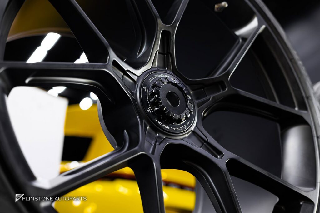 PORSCHE 992 Carrera USUS Braking System + PORSCHE GT3 Caliper