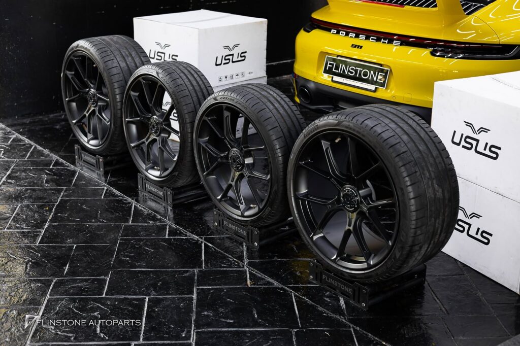 PORSCHE 992 Carrera USUS Braking System + PORSCHE GT3 Caliper