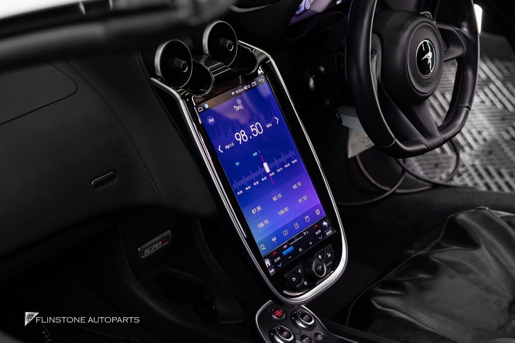 Android Screen for McLaren 570s better performance and size