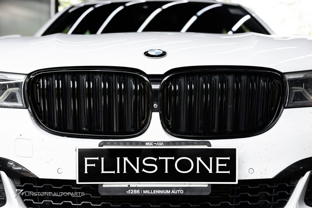 กระจังหน้า BMW G12 Series 7 เส้นคู่