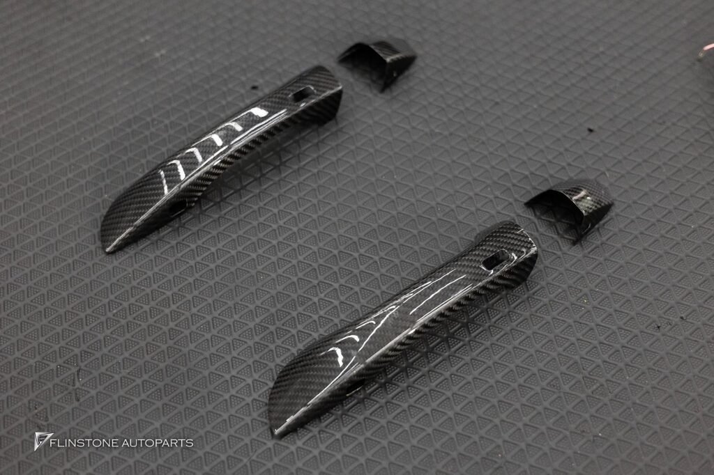 LAMBORGHINI URUS USUS Titanium Exhaust System + USUS Carbon Fiber Side Mirror Hou