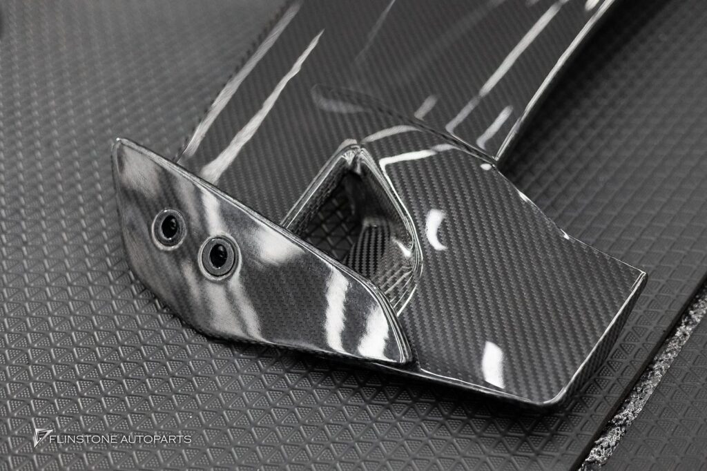 LAMBORGHINI URUS USUS Titanium Exhaust System + USUS Carbon Fiber Side Mirror Hou
