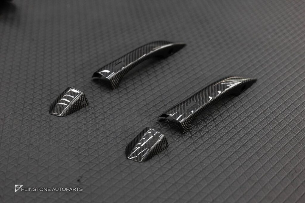 LAMBORGHINI URUS USUS Titanium Exhaust System + USUS Carbon Fiber Side Mirror Hou