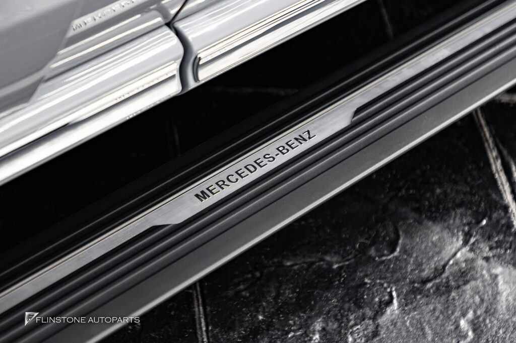 Mercedes-Benz W447 V-Class ติดตั้งบันไดข้างไฟฟ้าอัตโนมัติ ขึ้นลงสะดวกสบาย พาร