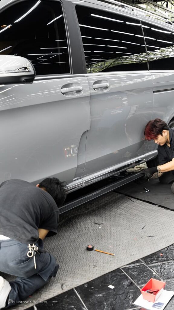 Mercedes-Benz W447 V-Class ติดตั้งบันไดข้างไฟฟ้าอัตโนมัติ ขึ้นลงสะดวกสบาย พาร