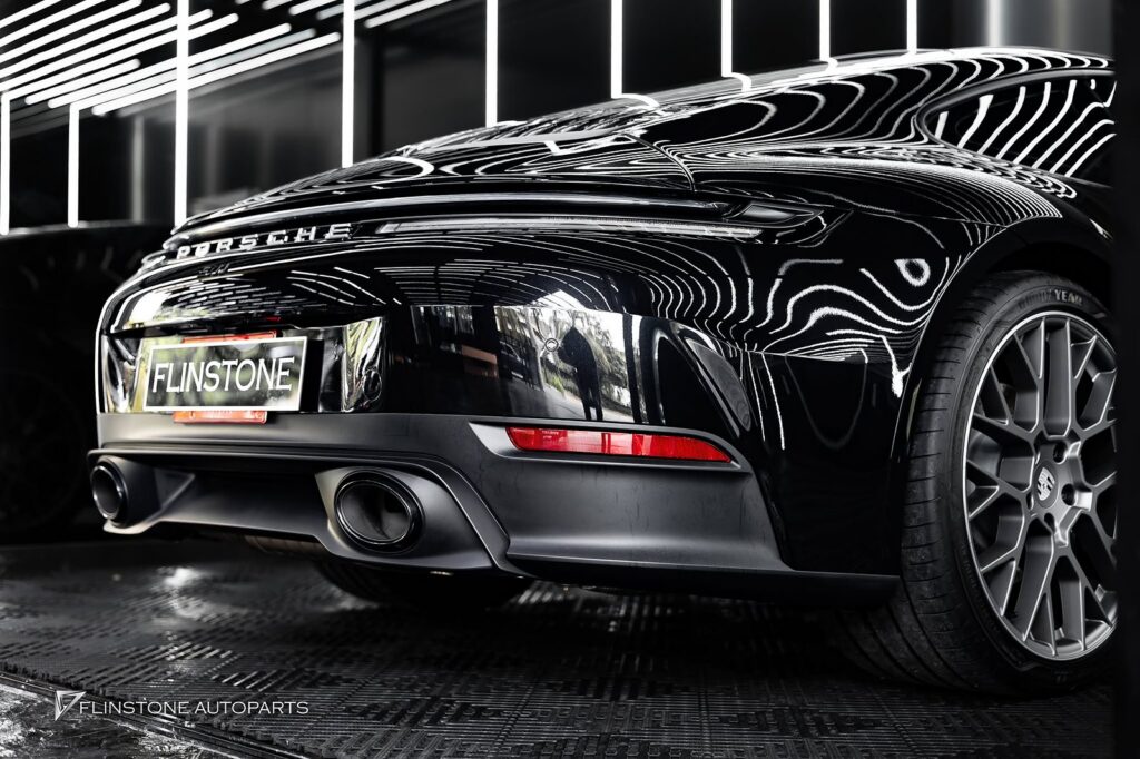 PORSCHE 992 Carrera the freshest