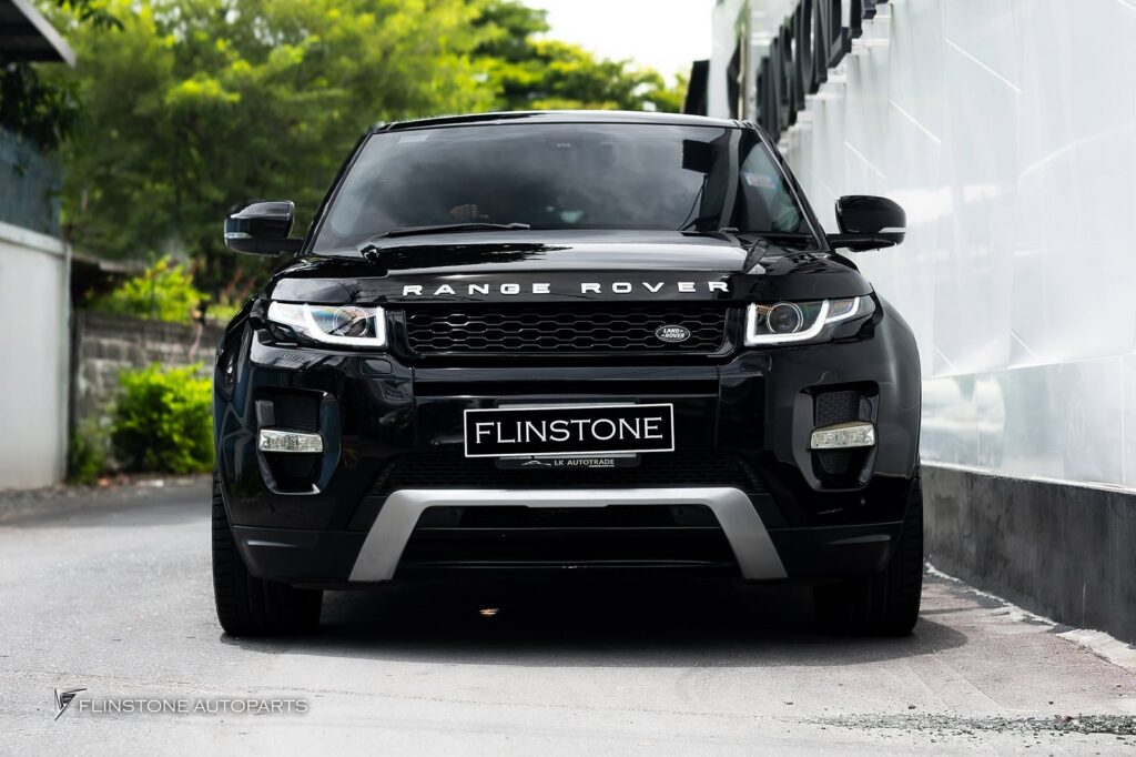 RANGE ROVER EVOQUE came in for new headlights in the style of LED much more beautiful