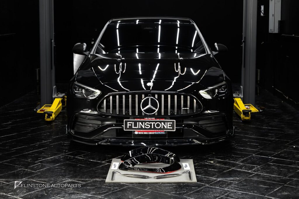 Mercedes Benz W206 C-Class เข้าเติมของแต่งช่องลมทางด้านหน้าให้ดุ