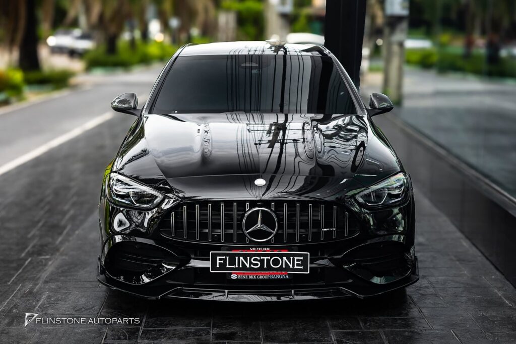 Mercedes Benz W206 C-Class เข้าเติมของแต่งช่องลมทางด้านหน้าให้ดุ