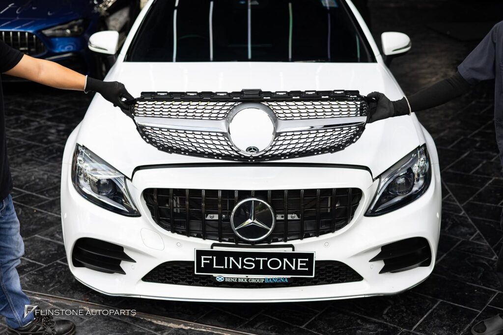 Mercedes-Benz W205 C205 C-Class 2024 Diamond Front Grille (2025-08-05)