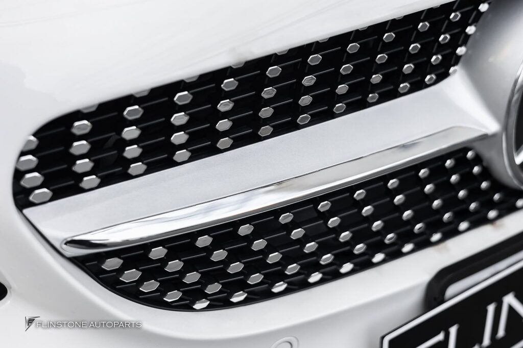 Mercedes-Benz W205 C205 C-Class 2024 Diamond Front Grille (2025-08-05)