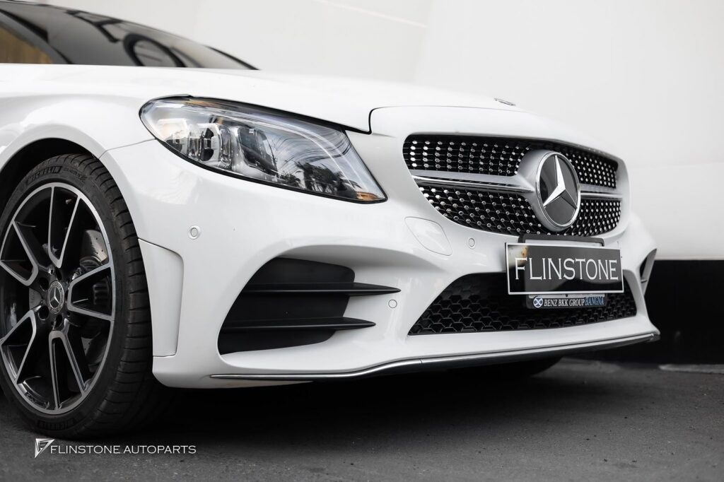 Mercedes-Benz W205 C205 C-Class 2024 Diamond Front Grille (2025-08-05)