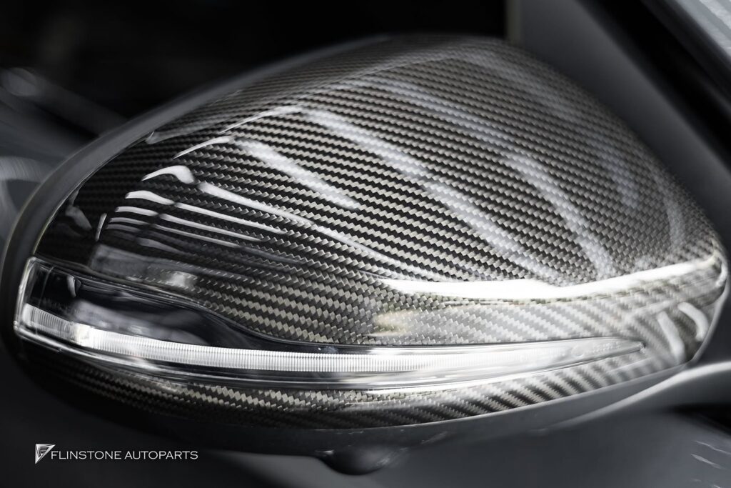 Mercedes-Benz W205 C-Class 安装后视镜 Carbon Fiber 来自 USUS Autoclave