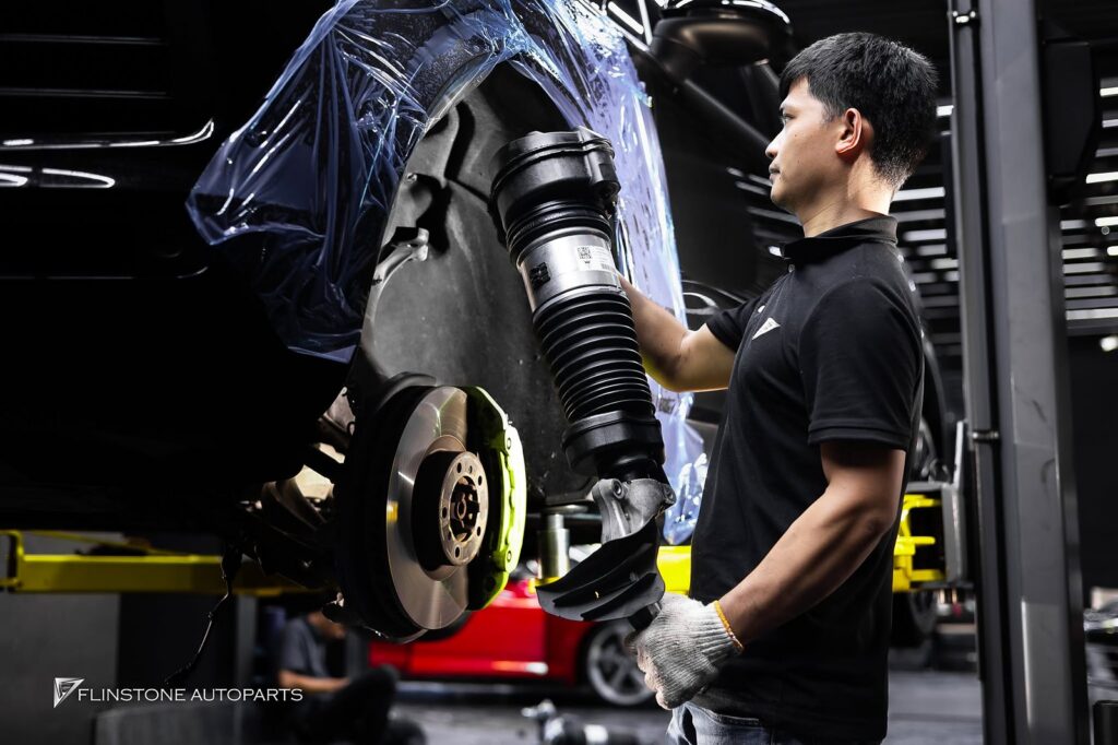 เปลี่ยนโช๊คถุงลมสำหรับ PORSCHE Cayenne 9Y0 ซึ่งเป็นงานที่ต้องการ