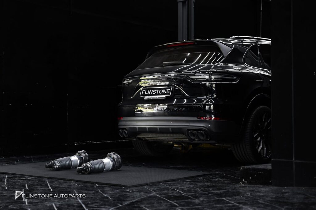 เปลี่ยนโช๊คถุงลมสำหรับ PORSCHE Cayenne 9Y0 ซึ่งเป็นงานที่ต้องการ
