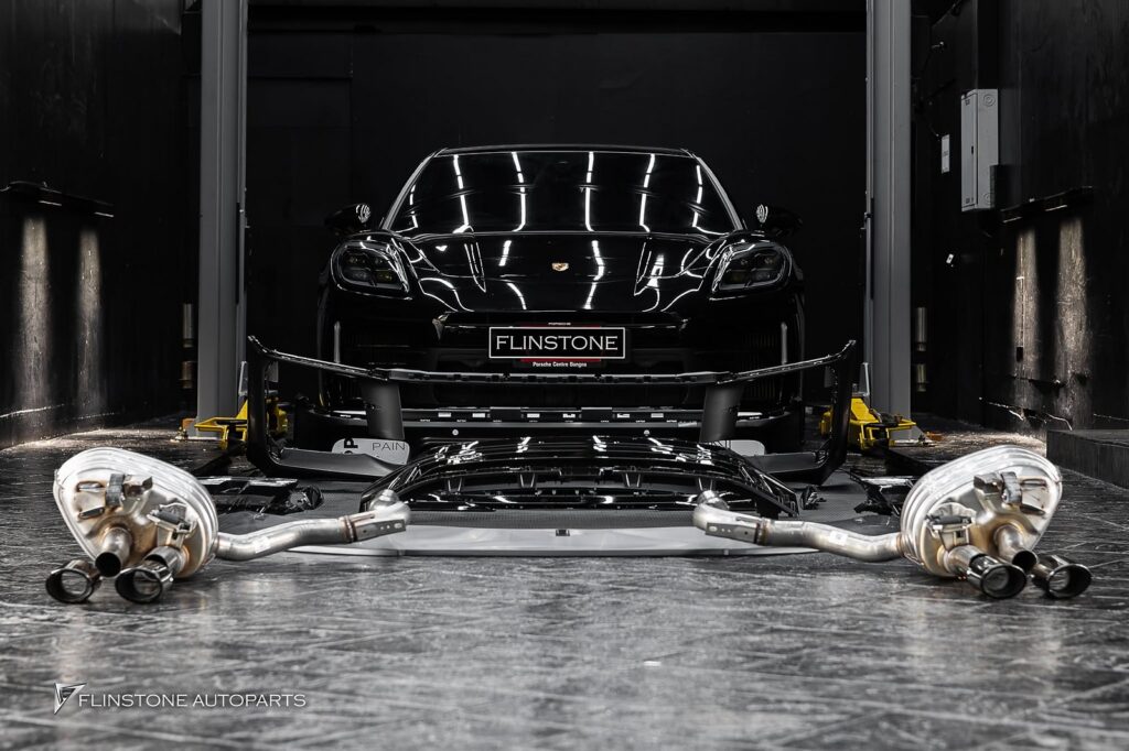 PORSCHE 976 Panamera ได้ทำผลงานใหม่ๆเสมอ ขอบพระคุณสำหรับความไว้วางใจ