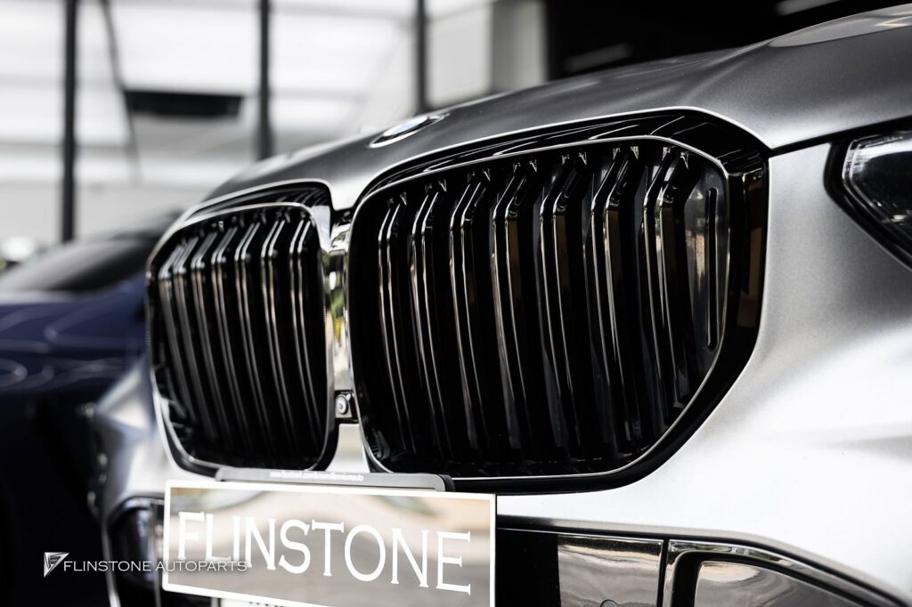 BMW G05 X5 X5M Style Black Front Grille