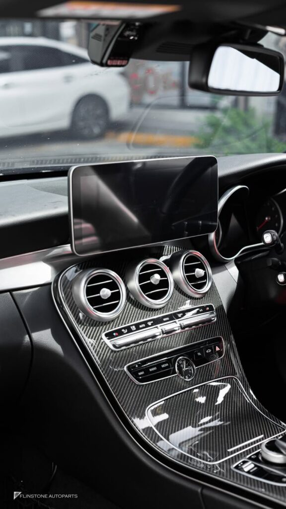 ใส่จอ Android ให้กับ Mercedes Benz W205 C-Class อุปกรณ์ตรงรุ่น ม