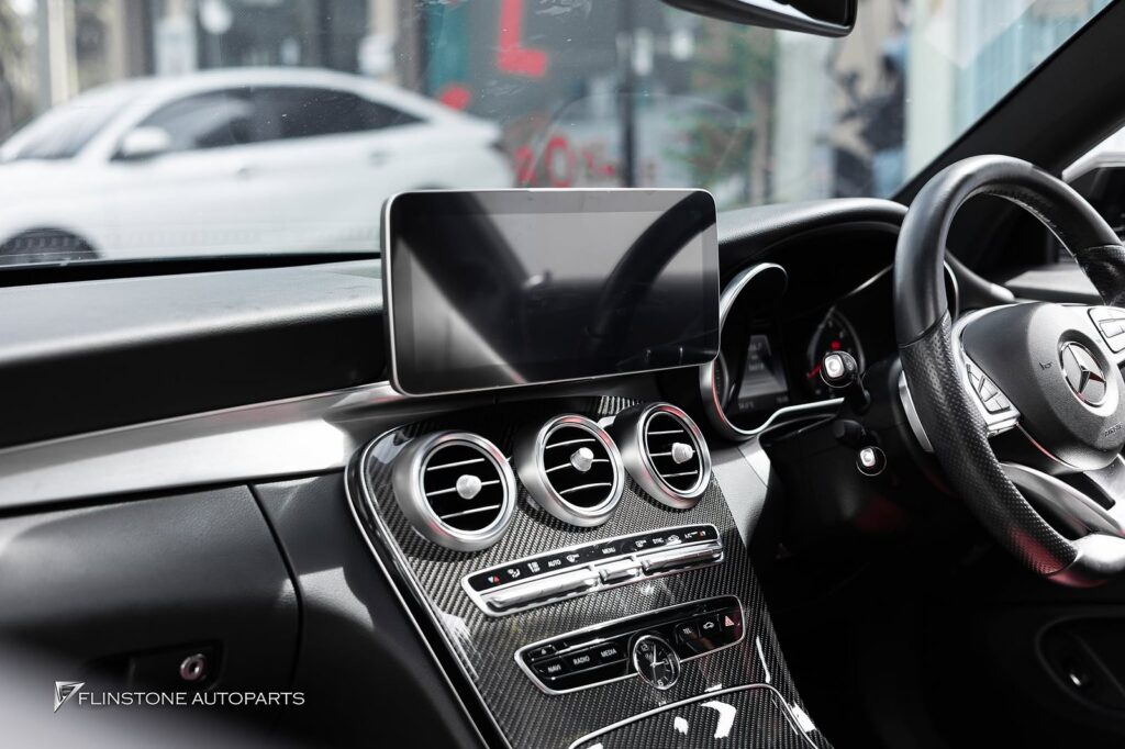 ใส่จอ Android ให้กับ Mercedes Benz W205 C-Class อุปกรณ์ตรงรุ่น ม