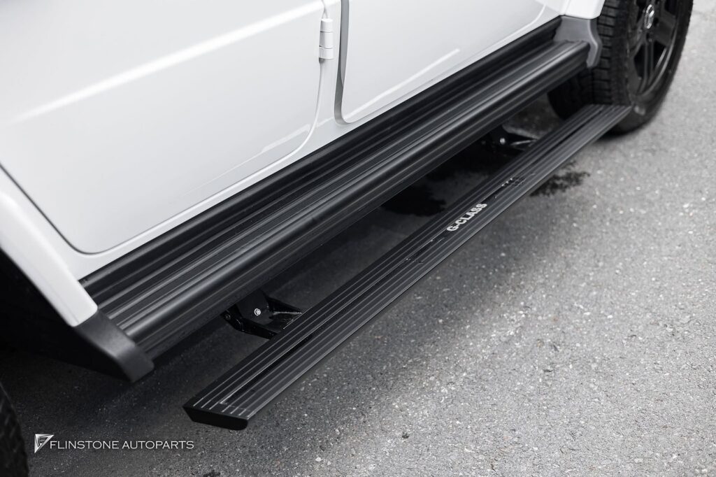 FLINSTONE AUTOPARTS Mercedes Benz G580 รุ่นล่าสุดที่ไม่มีบันไดข้างติดรถมา เข้ามาติดต