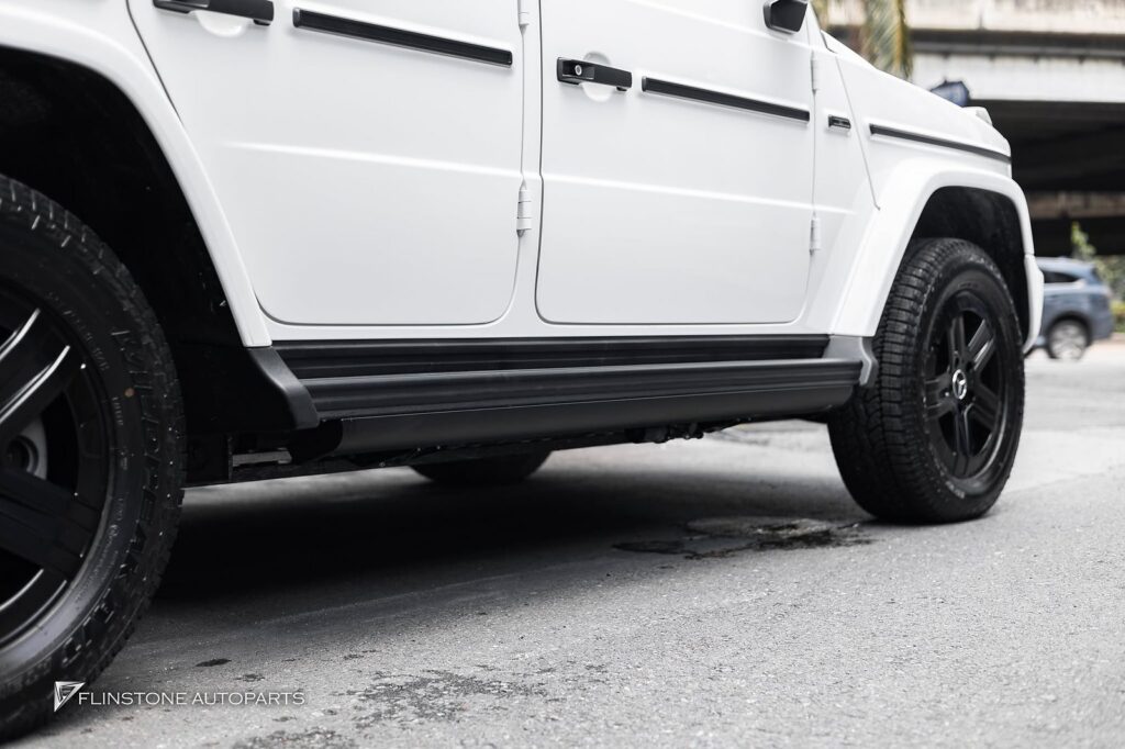FLINSTONE AUTOPARTS Mercedes Benz G580 รุ่นล่าสุดที่ไม่มีบันไดข้างติดรถมา เข้ามาติดต