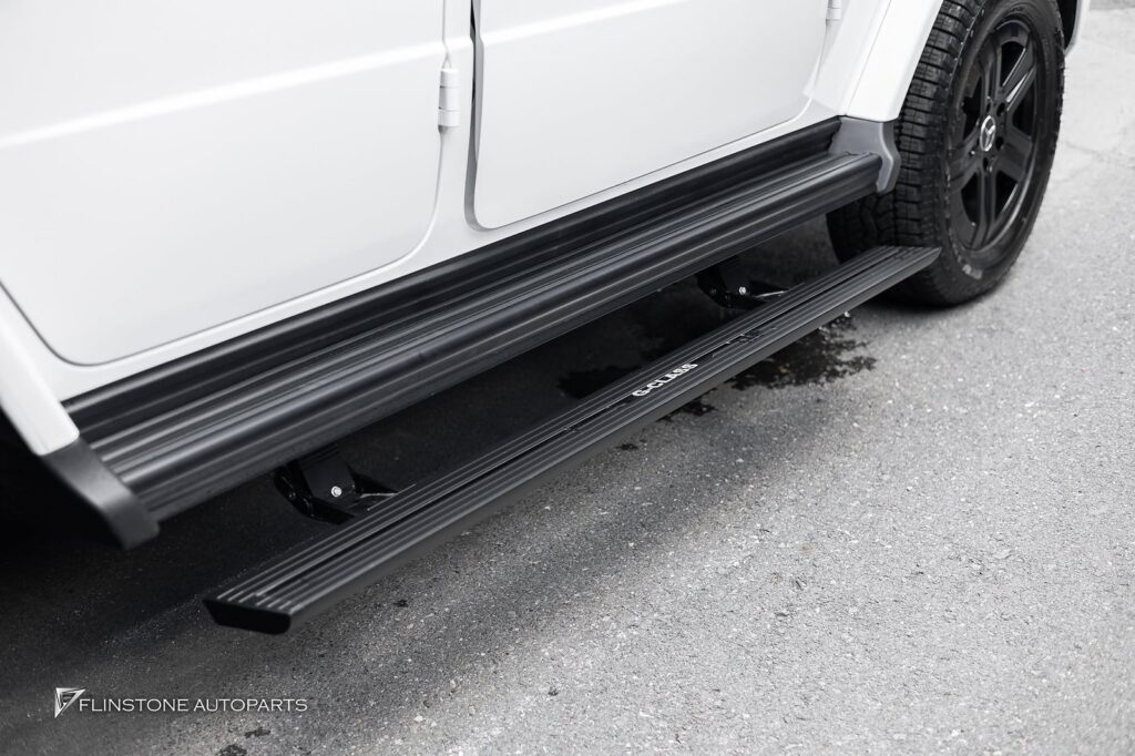 FLINSTONE AUTOPARTS Mercedes Benz G580 รุ่นล่าสุดที่ไม่มีบันไดข้างติดรถมา เข้ามาติดต