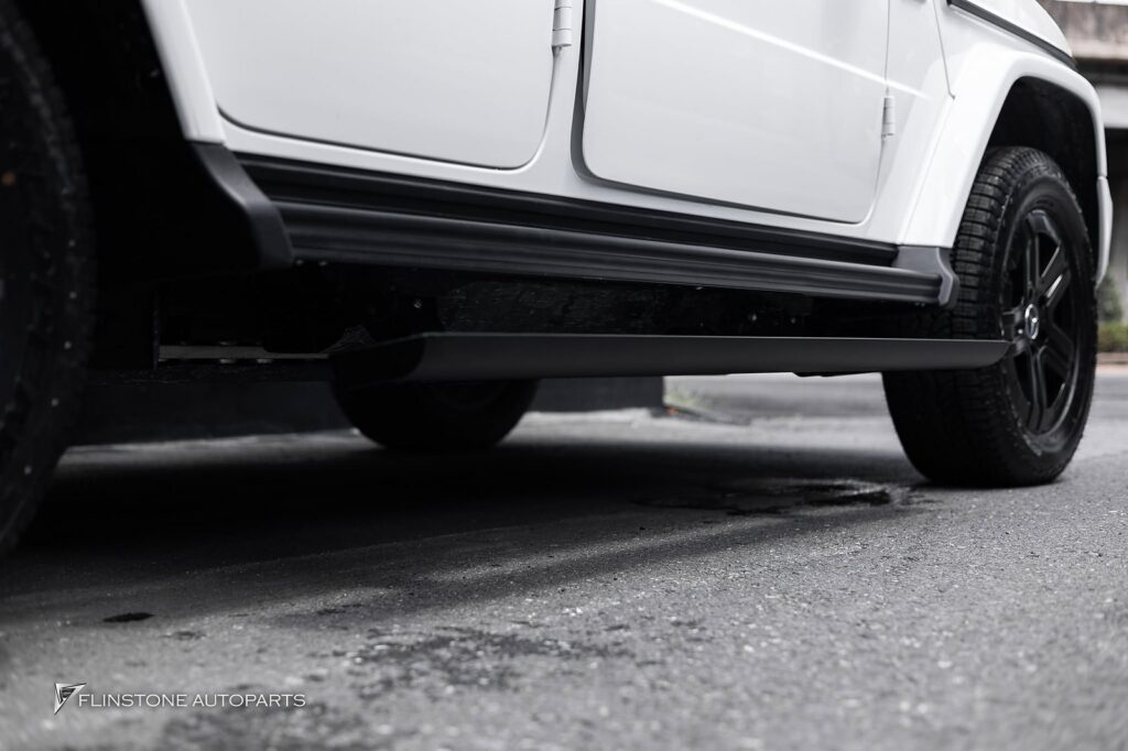 FLINSTONE AUTOPARTS Mercedes Benz G580 รุ่นล่าสุดที่ไม่มีบันไดข้างติดรถมา เข้ามาติดต