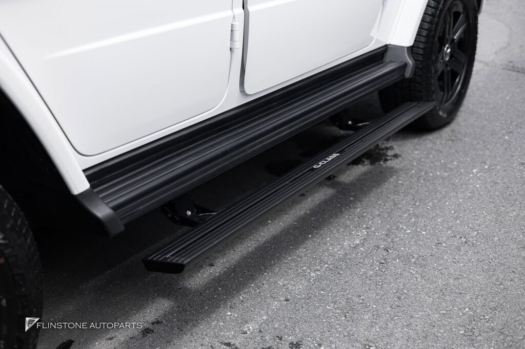 FLINSTONE AUTOPARTS Mercedes Benz G580 รุ่นล่าสุดที่ไม่มีบันไดข้างติดรถมา เข้ามาติดต