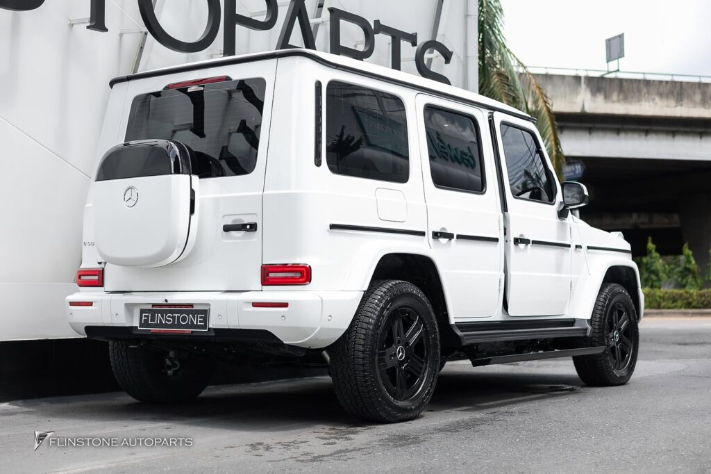 FLINSTONE AUTOPARTS Mercedes Benz G580 รุ่นล่าสุดที่ไม่มีบันไดข้างติดรถมา เข้ามาติดต