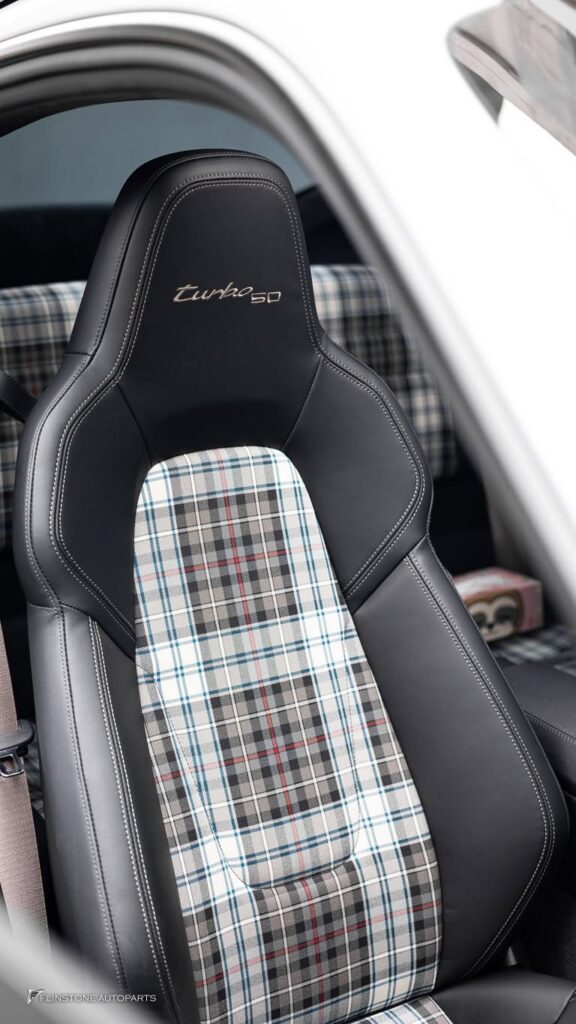 PORSCHE 992 TURBO S 周年纪念版 50 年