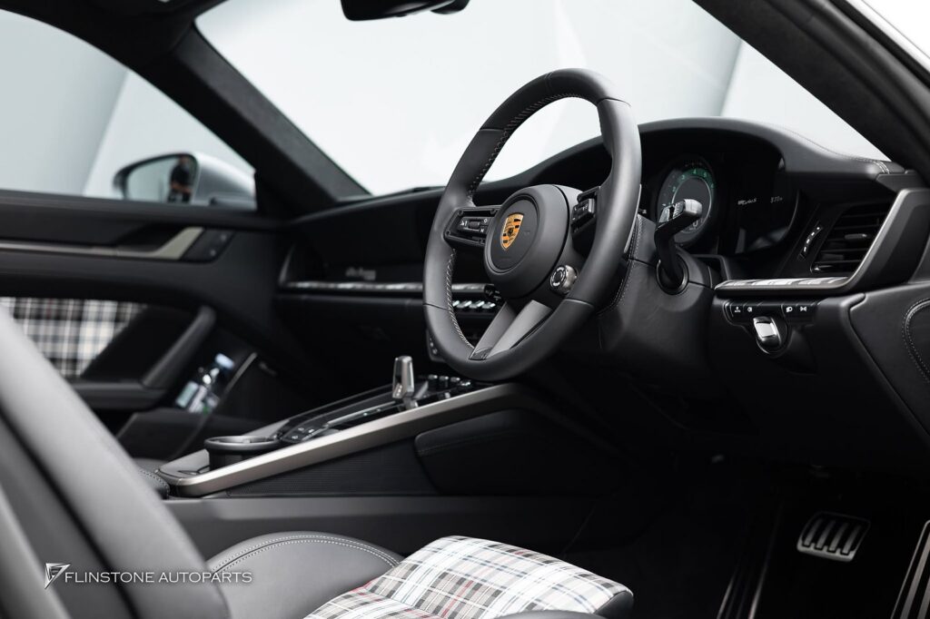 PORSCHE 992 TURBO S 周年纪念版 50 年