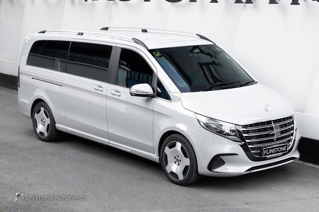 Mercedes-Benz W447 V-Class Facelift 安装自动电动侧踏板因为使用