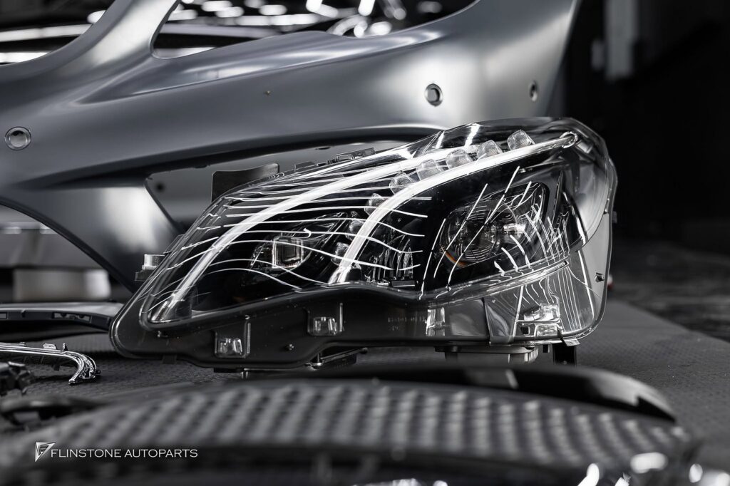 Mercedes-Benz W207 E-Class Coupe กันชนหน้าพร้อมกระจังหน้า + ไฟหน้า