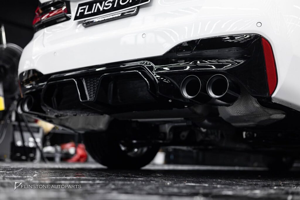 BMW G30 – F90 2024+ Front Lip in the style of M Performance + side skirts in the style of M Performance