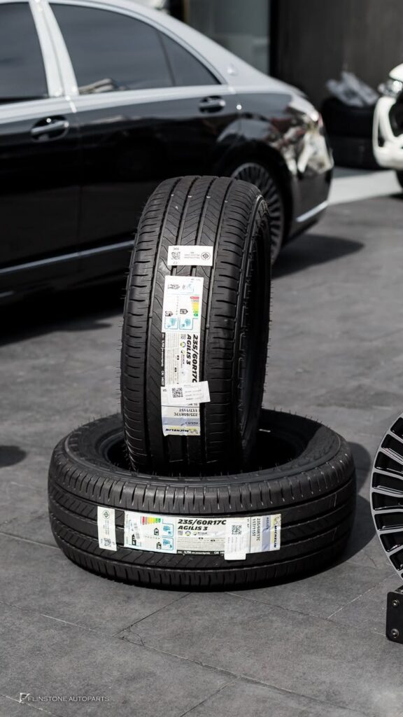 Mercedes Benz Sprinter W907 chose custom forged wheels supports weight