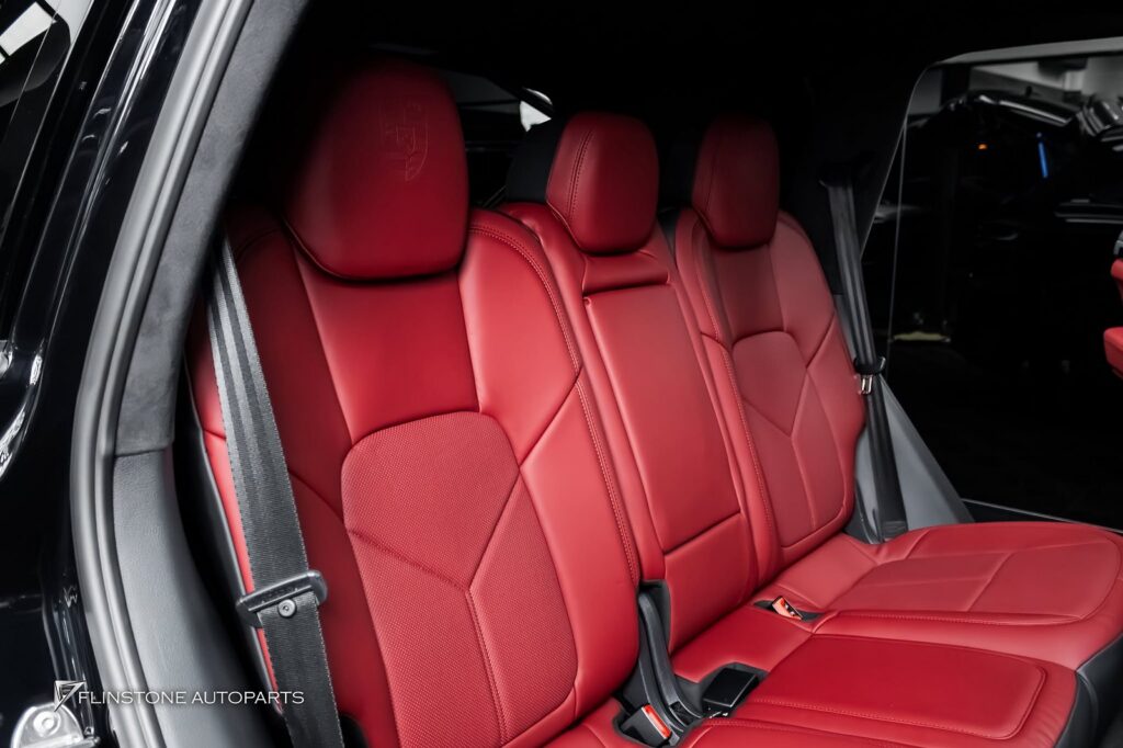 Interior Colour Change PORSCHE 958 beautiful, modern and inviting per car