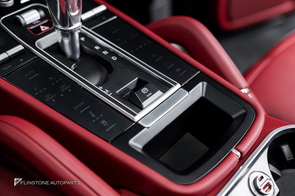 Interior Colour Change PORSCHE 958 beautiful, modern and inviting per car