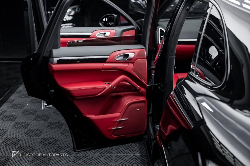 Interior Colour Change PORSCHE 958 beautiful, modern and inviting per car
