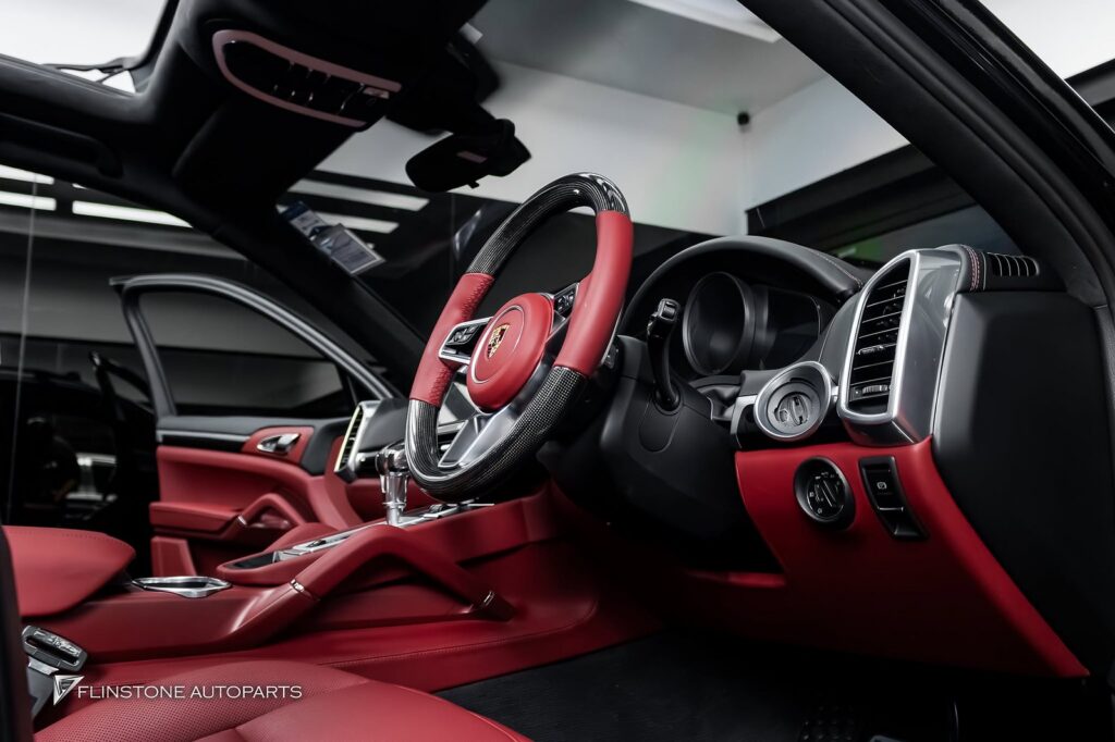 Interior Colour Change PORSCHE 958 beautiful, modern and inviting per car