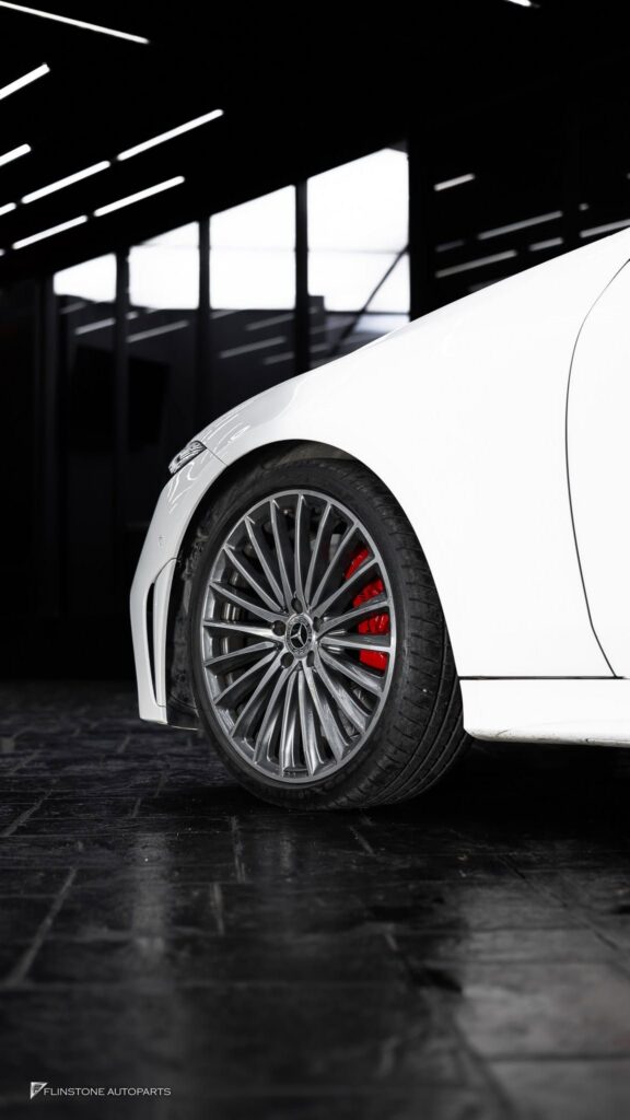 CLS220d CLS-Class รหัส C257 ที่เข้ามาติดตั้งชุดเบรค Mercedes AMG