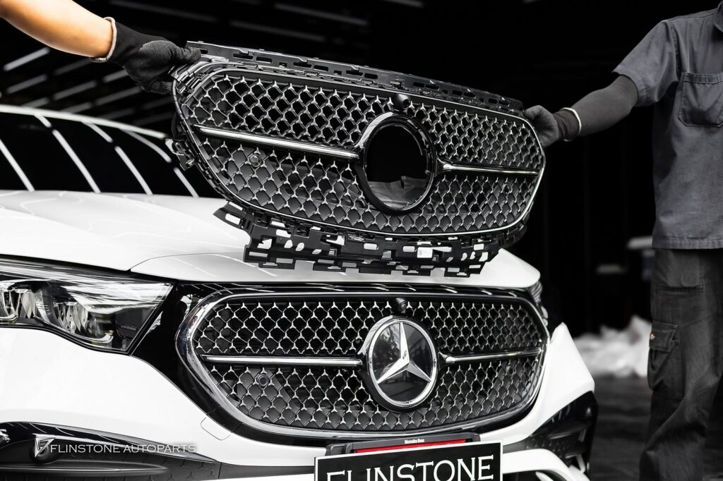 Mercedes-Benz W214 E-Class Genuine LED Diamond Front Grille (2025-09-23)
