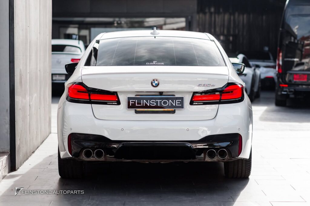 เสร็จเรียบร้อยสำหรับ BMW G30 Series 5 ที่เปลี่ยนโฉมเป็น F90 M5 L