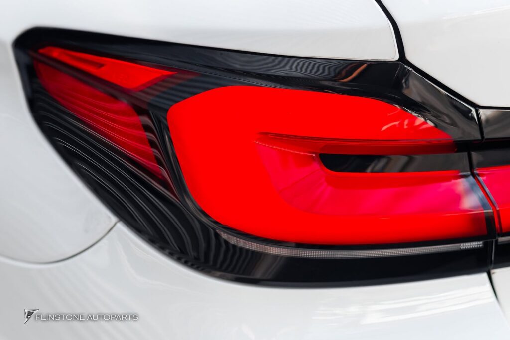 เสร็จเรียบร้อยสำหรับ BMW G30 Series 5 ที่เปลี่ยนโฉมเป็น F90 M5 L