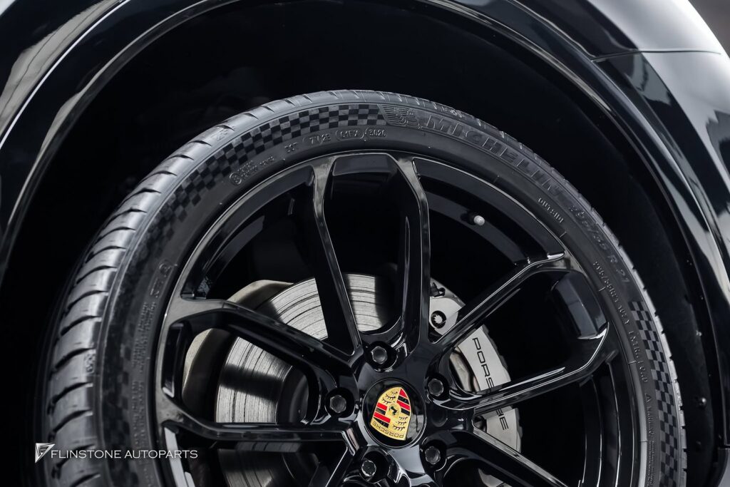 เปลี่ยน PORSCHE Cayenne 958 ปี 2012 เป็น NEW 2025 Look ด้วยชุดหน